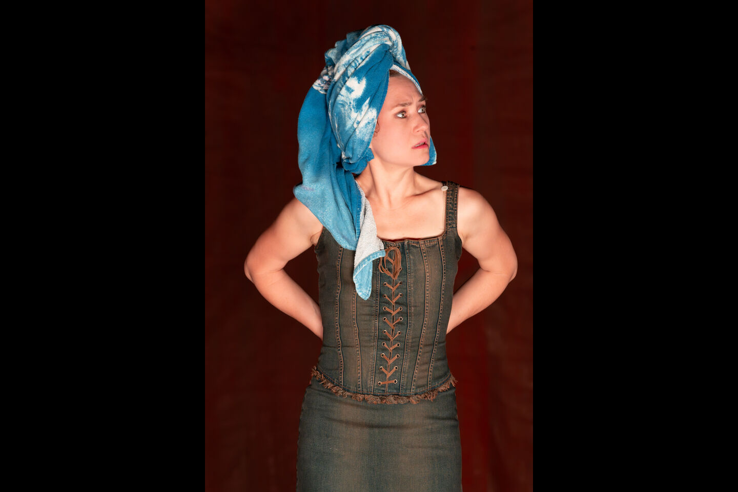 TESLA, DIE SPREE UND DER KIRSCHGARTEN