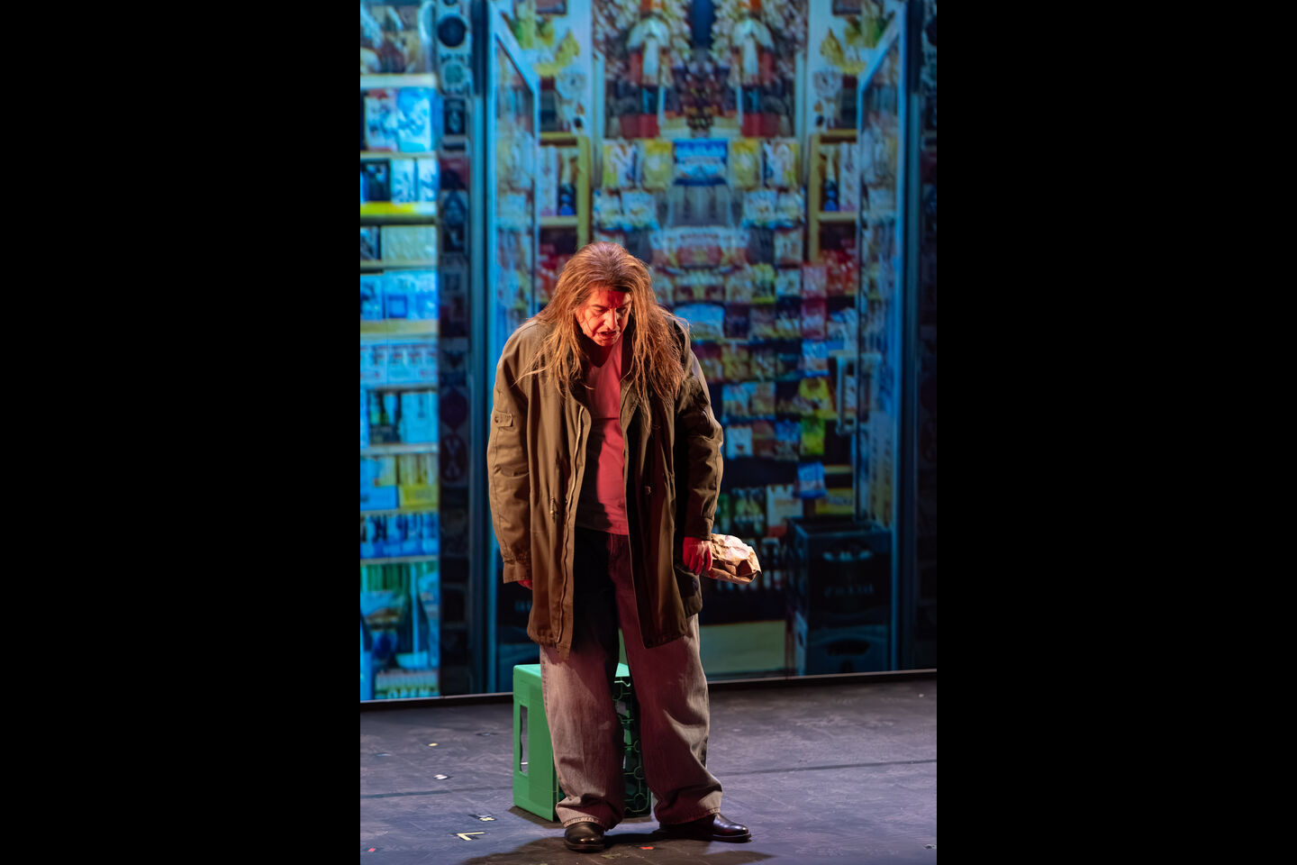 in: AscheMOND oder The Fairy Queen